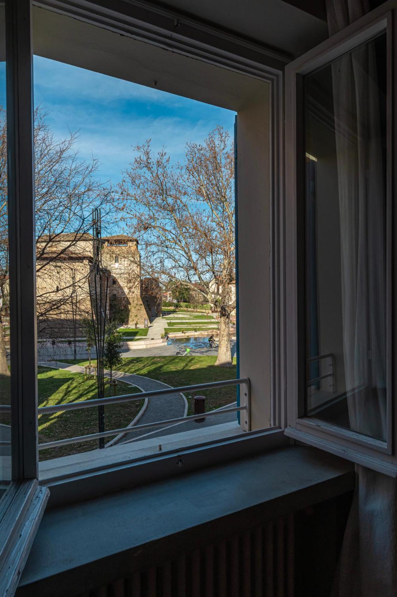 lamalatestina, appartamento con vista su Castel Sismondo Rímini Exterior foto